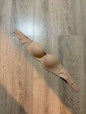 PINK Victoria's Secret Nude Strapless T-Shirt Bra